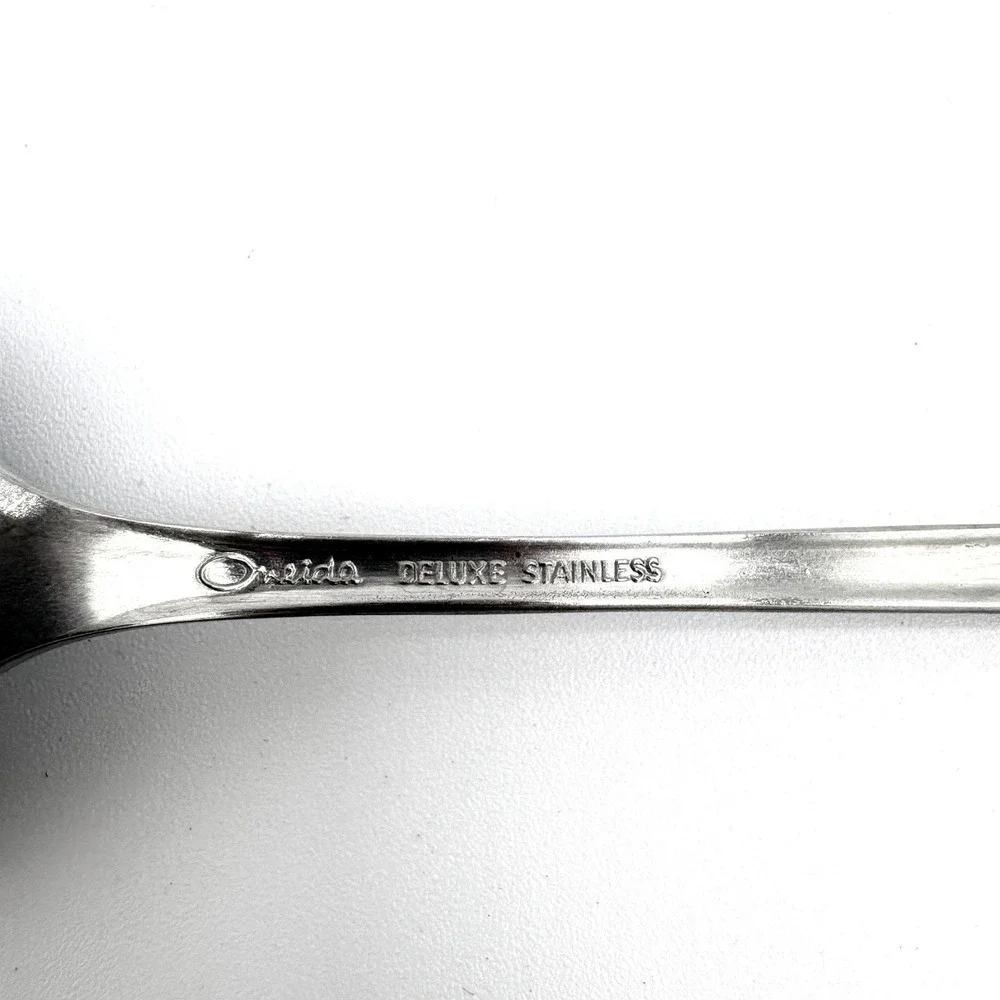 Oneida Deluxe Independence Stainless Steel Round Bowl/Cream Soup Spoon Qty 1